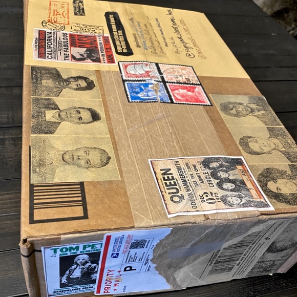 // recycled boxes - Picture 16 of 16